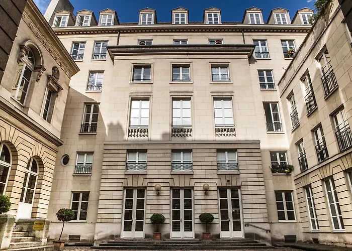 Assia & Nathalie - Luxury Marais Paris
