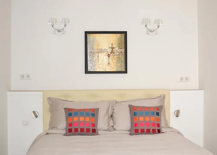Assia & Nathalie - Luxury Marais