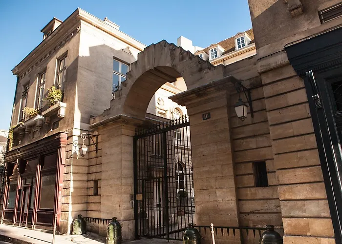 Bed & Breakfast Assia & Nathalie - Luxury Marais 4*