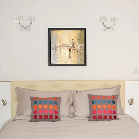 Assia & Nathalie - Luxury Marais