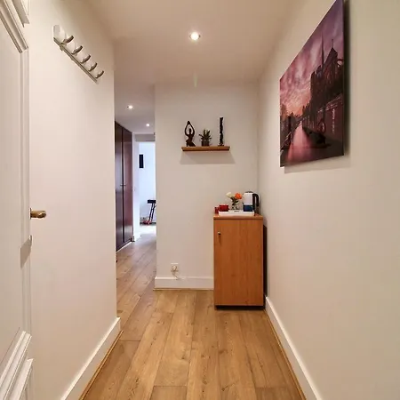 Assia & Nathalie - Luxury Marais Bed & Breakfast Paříž