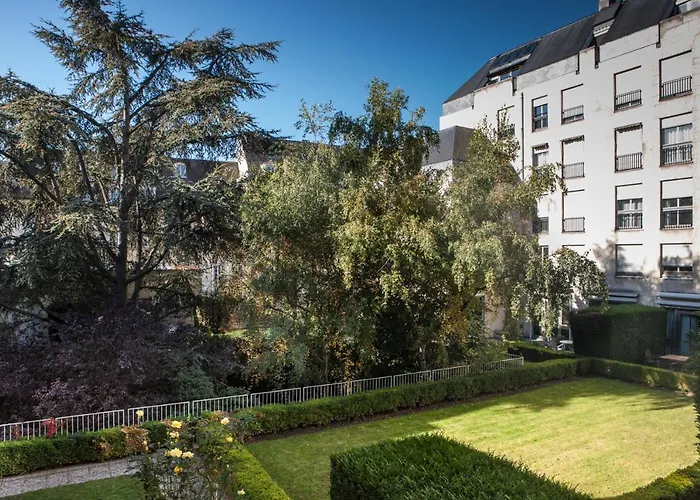 Assia & Nathalie - Luxury Marais Париж