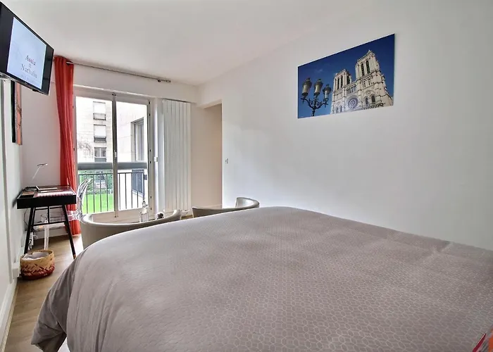 Assia & Nathalie - Luxury Marais 4*